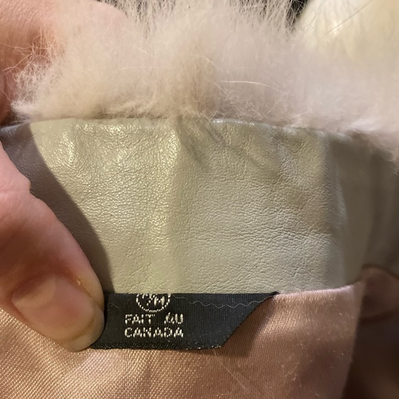 Vintage Fur Coat - Picture 4 of 7